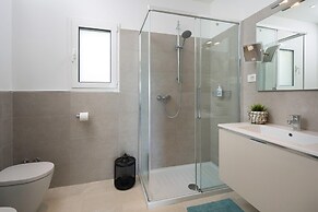 Exquisite Villa in Stanisovi With Swimming Pool