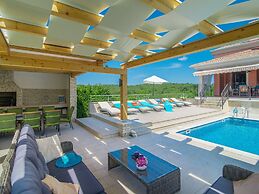 Modern Villa in Rovinj With Private Swimming Pool