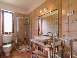 Modern Villa in Rovinj With Private Swimming Pool