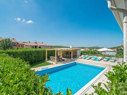 Modern Villa in Rovinj With Private Swimming Pool