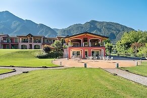 Apartment by Lake Idro With Mountain Views
