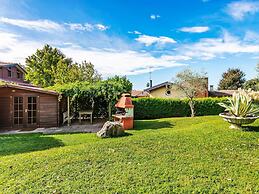 Villa a Barasso Vicino al Centro