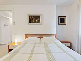 Villa a Barasso Vicino al Centro