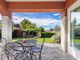 Villa a Barasso Vicino al Centro