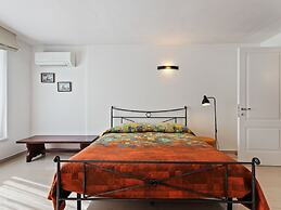 Villa a Barasso Vicino al Centro