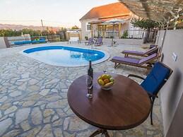 Charming Holiday Home With Private Pool