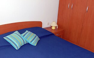 Holiday House in a Quiet Area,covered Terrace