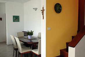 Holiday House in a Quiet Area,covered Terrace