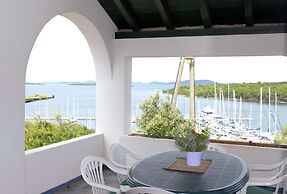 Holiday House in a Quiet Area,covered Terrace