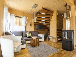 Modern Wooden Chalet in Sankt Georgen ob Murau with Hot Tub