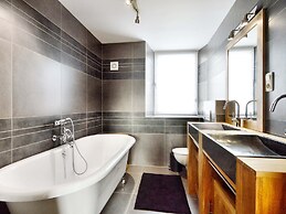 Luscious Holiday Home Pool & Sauna