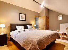 Luscious Holiday Home Pool & Sauna