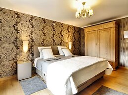 Luscious Holiday Home Pool & Sauna