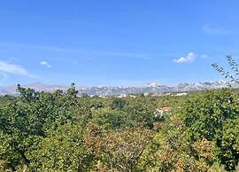 Apartment in Maslenica With Terrace