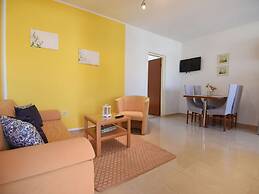 Apartment in Maslenica With Terrace