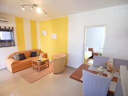 Apartment in Maslenica With Terrace