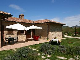 Belvilla by OYO Tito