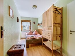 Holiday Home With Shared Pool in Jagersgrun