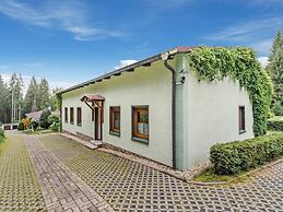 Holiday Home With Shared Pool in Jagersgrun