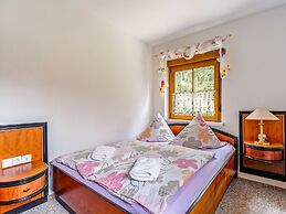 Holiday Home With Shared Pool in Jagersgrun