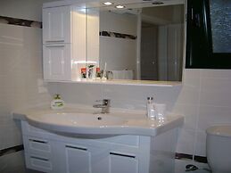 Comfy Apartment in Vinkuran With the Beach Nearby