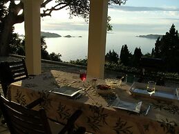 Comfy Apartment in Vinkuran With the Beach Nearby