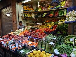 Wooden Chalet with Terrace near Beach