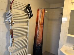 Chic Beachside Stay w/ Sauna