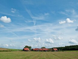 Atmospheric Holiday Home Near the Oosterschelde