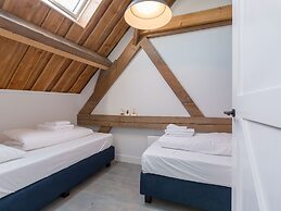 Majestic Mansion in Vrouwenpolder