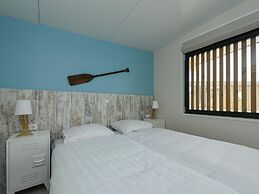 Comfortable Lodge With Terrace, in Bloemendaal