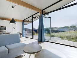 Comfortable Lodge With Terrace, in Bloemendaal