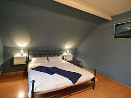 Cottage With Swimming Pool