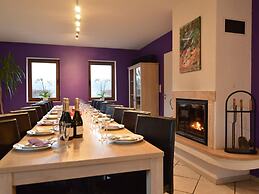 Cottage With Swimming Pool