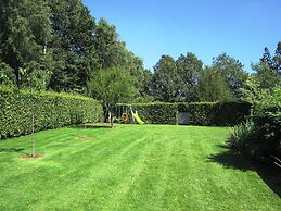 Cottage With Swimming Pool