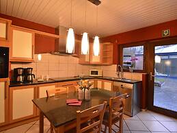 Cottage With Swimming Pool