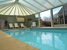 Cottage With Swimming Pool