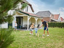 Nice Villa With Sauna and Bubble Bath in Limburg