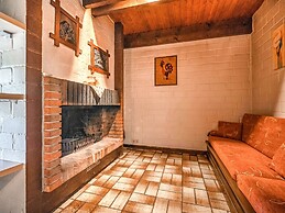 Spacious Apartment With Private Terrace