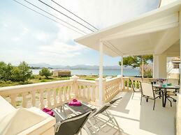 Belvilla by OYO Paris