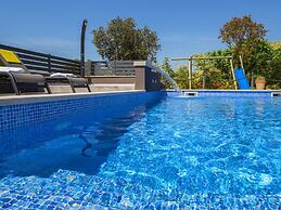 Villa with Swimming Pool, Outdoor Kitchen, Sauna, Hot Tub, Play Area, 