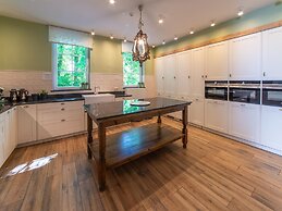 Luxurious Mettet Mansion