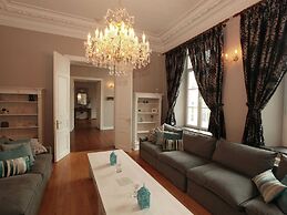 Mansion in Mettet With Garden