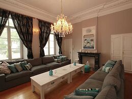 Mansion in Mettet With Garden