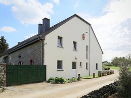 Cozy Home in Sainte-ode With Sauna