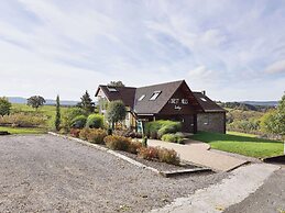 Comfortable Chalet With Indoor Pool, Hammam and Sauna Near Stoumont