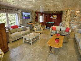 Comfortable Chalet With Indoor Pool, Hammam and Sauna Near Stoumont