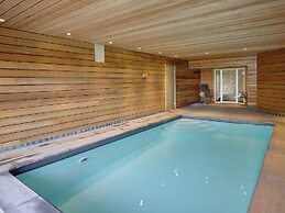 Comfortable Chalet With Indoor Pool, Hammam and Sauna Near Stoumont