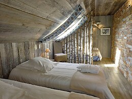 Comfortable Chalet With Indoor Pool, Hammam and Sauna Near Stoumont