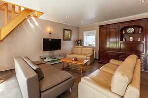 Cozy Cottage for 8 Guests